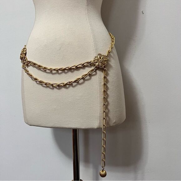 Groovy Vintage 1970s Multi Strand Curb Link Chain Layer Belt / Necklace - Picture 3 of 8